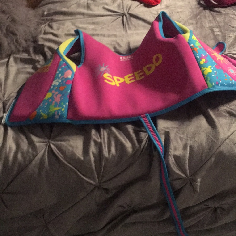 Help swim - Picture 2 of 4